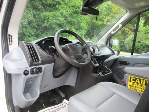Used 2018 Ford Transit 350 148 Medium Roof RWD image 34