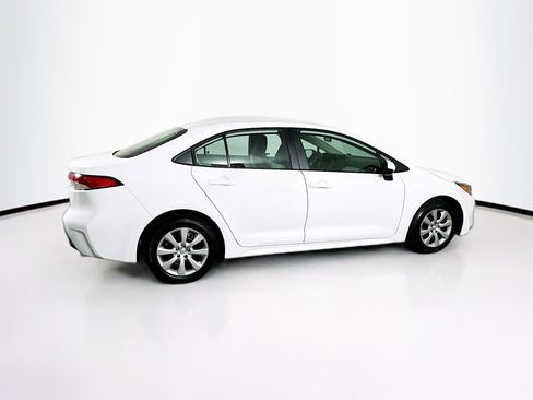 Used 2025 Toyota Corolla LE w/ Convenience Package image 9
