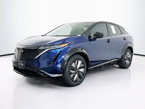 Used 2024 Nissan Ariya AWD image 3