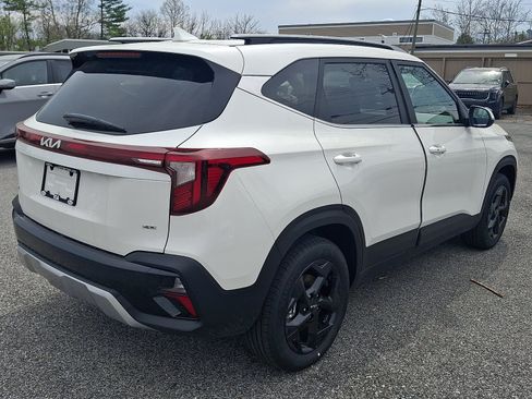 New 2026 Kia Seltos EX w/ EX Sunroof Package AWD/4WD image 3