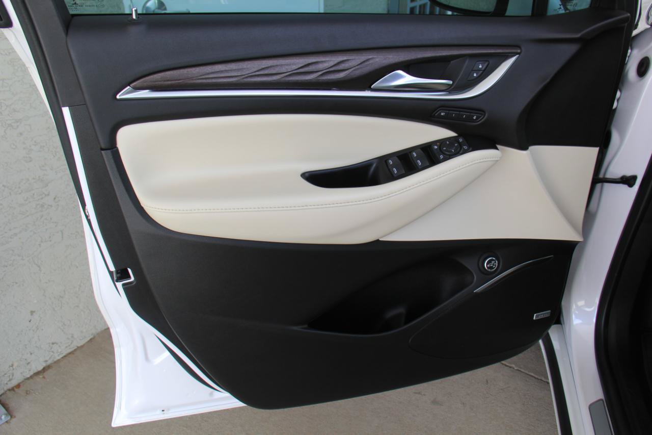 Used 2023 Buick Enclave Avenir w/ Avenir Technology Package FWD image 23