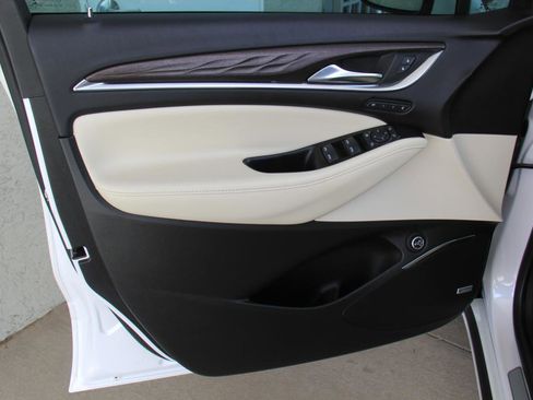 Used 2023 Buick Enclave Avenir w/ Avenir Technology Package FWD image 23