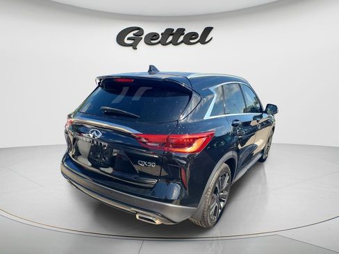 Used 2021 INFINITI QX50 Luxe w/ Appearance Package FWD image 4