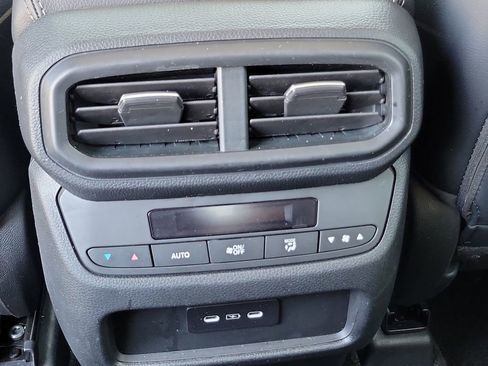 Certified 2024 Honda Pilot EX-L image 11