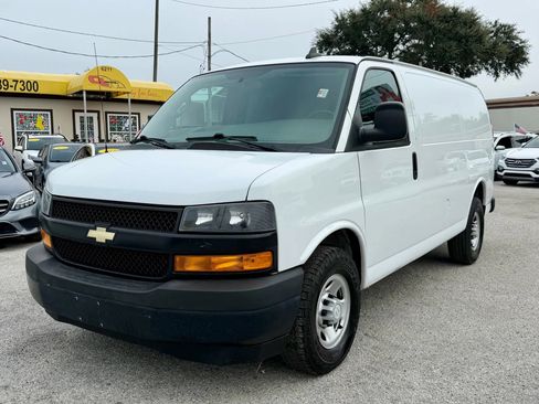 Used 2018 Chevrolet Express 2500 w/ Enhanced Convenience Package image 1