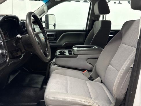 Used 2018 Chevrolet Silverado 2500 W/T w/ WT Fleet Convenience Package AWD/4WD image 32