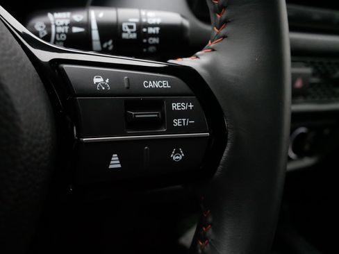 Certified 2024 Honda HR-V Sport image 25