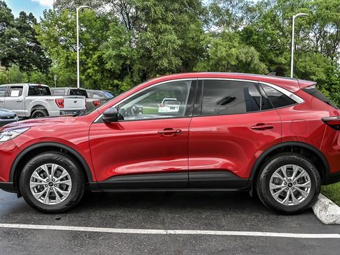 Certified 2023 Ford Escape Active AWD/4WD image 7