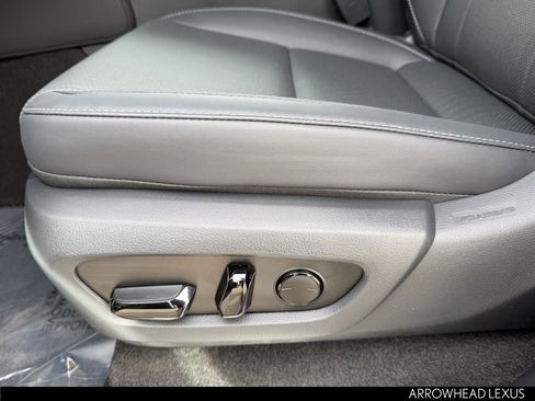 Used 2026 Lexus GX 550 w/ Accessory Package (2T) image 23