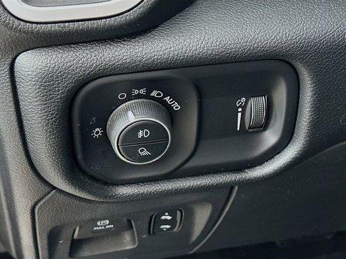 Certified 2022 RAM 1500 Big Horn image 18