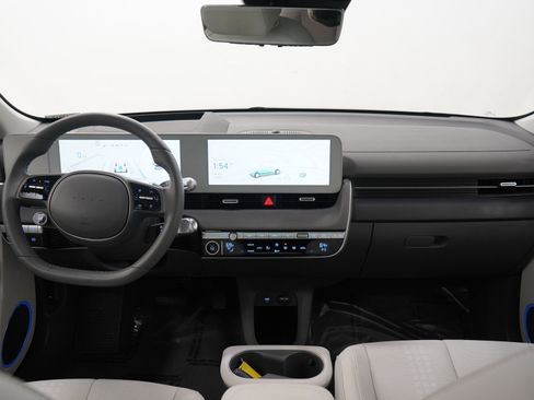 Certified 2024 Hyundai Ioniq 5 Limited image 16