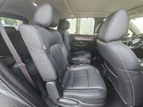 Used 2024 MAZDA CX-90 3.3 Turbo w/ Premium Package image 18