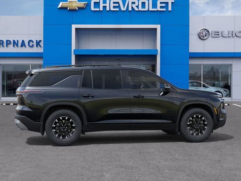 New 2026 Chevrolet Traverse Z71 w/ Enhanced Driving Package image 5