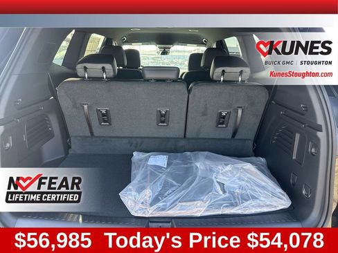 New 2026 GMC Acadia AT4 w/ Luxury Package image 42