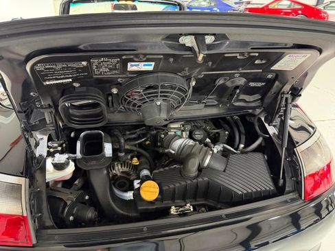 Used 2002 Porsche 911 Carrera RWD image 79