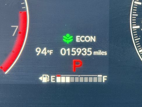 Used 2025 Honda Pilot EX-L image 25