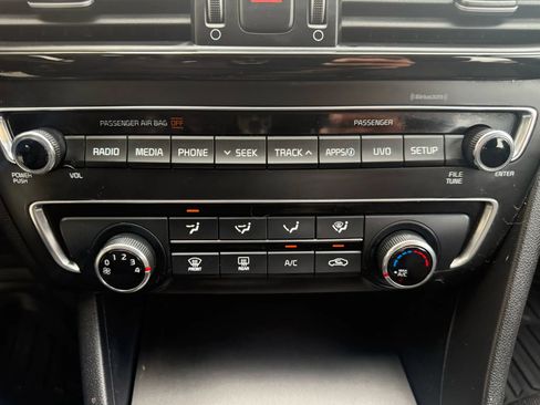 Used 2018 Kia Optima LX image 19