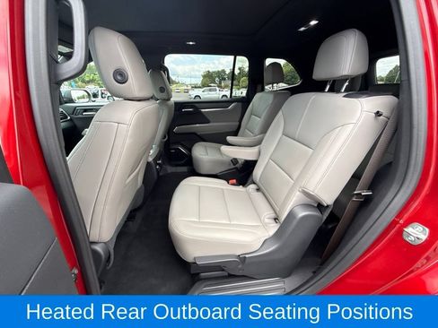 Used 2026 GMC Acadia Elevation w/ Elevation Premium Package FWD image 15