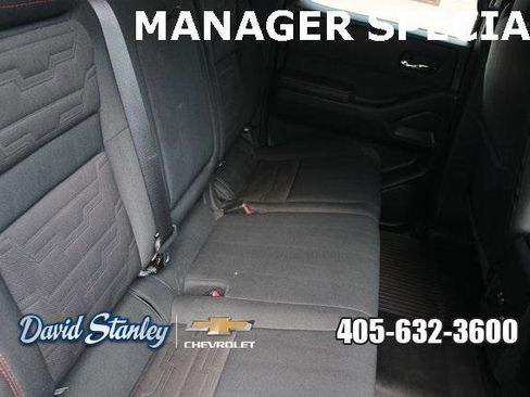 Used 2022 Nissan Frontier PRO-4X image 8