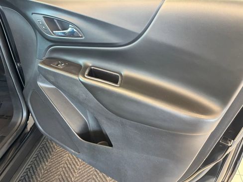 Used 2021 Chevrolet Equinox LT AWD/4WD image 24
