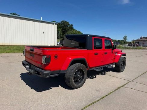 Used 2021 Jeep Gladiator Sport AWD/4WD image 3