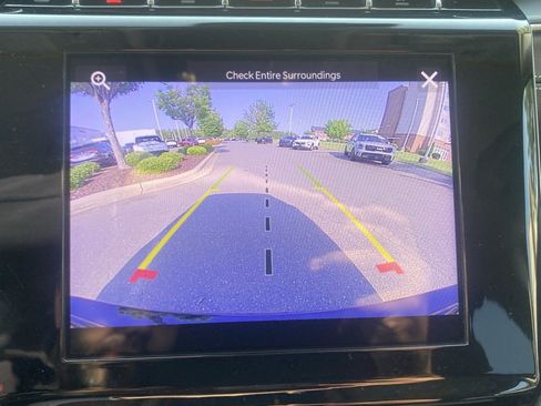 Used 2023 Jeep Grand Cherokee Laredo w/ Luxury Tech Group I AWD/4WD image 25