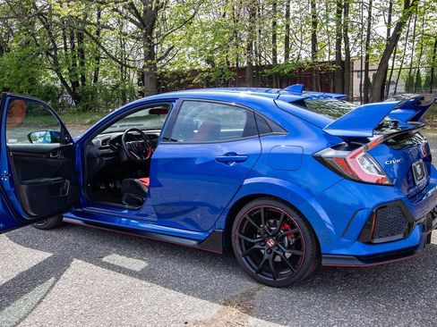 Used 2018 Honda Civic Type R image 7