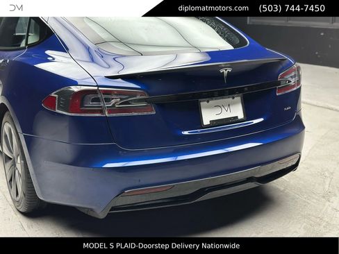 Used 2021 Tesla Model S Plaid image 15