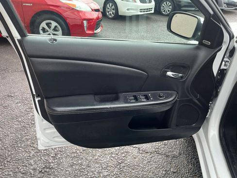 Used 2013 Chrysler 200 Limited FWD image 21