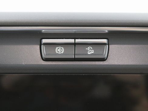 Used 2025 Ford F450 Platinum w/ FX4 Off-Road Package image 69