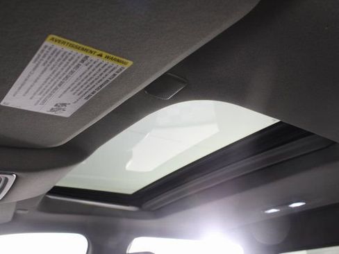 Used 2020 GMC Sierra 1500 Denali w/ Denali Ultimate Package image 11