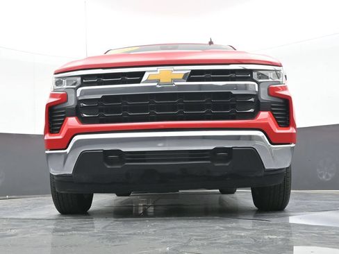 Used 2025 Chevrolet Silverado 1500 LT AWD/4WD image 48