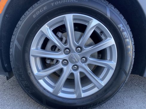 Used 2021 Cadillac XT4 Luxury image 38