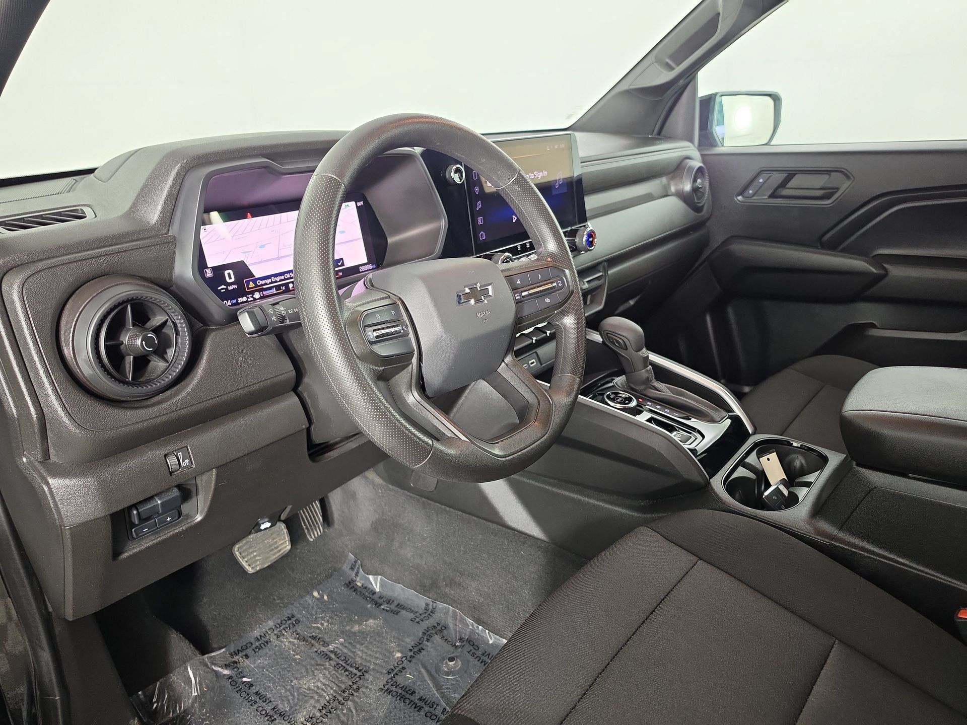 Used 2024 Chevrolet Colorado Trail Boss w/ Technology Package AWD/4WD image 12