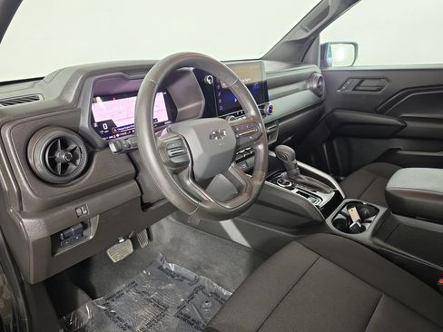 Used 2024 Chevrolet Colorado Trail Boss w/ Technology Package AWD/4WD image 12