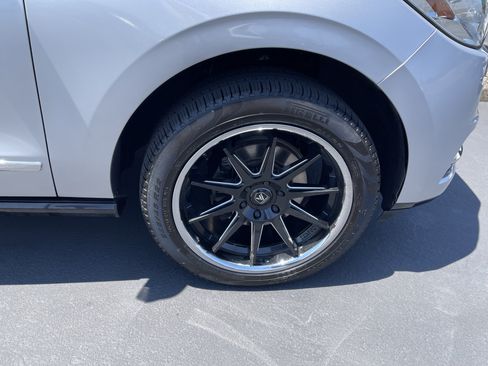 Used 2019 Lincoln Navigator Select AWD/4WD image 5