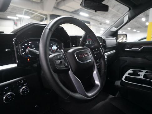 Used 2025 GMC Sierra 1500 Elevation AWD/4WD image 8