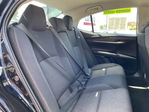 Used 2025 Toyota Camry LE FWD image 41