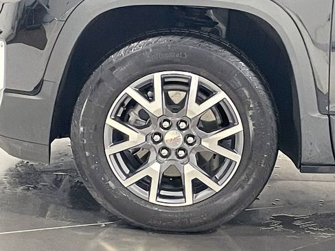 Used 2023 GMC Acadia SLT image 38