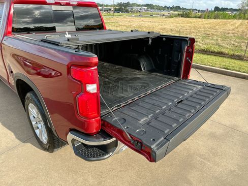 Used 2025 Chevrolet Silverado 1500 LTZ w/ LTZ Premium Package image 24