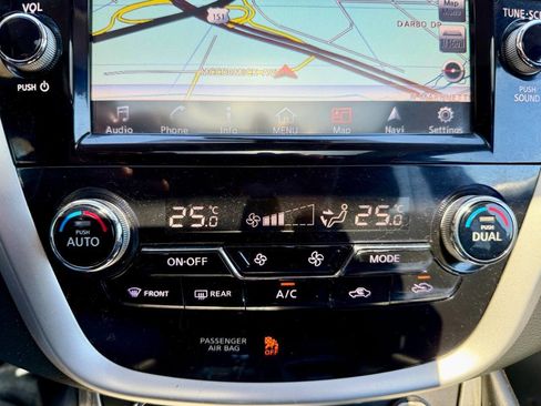 Used 2015 Nissan Murano SV AWD/4WD image 34