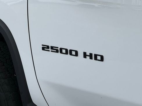 Used 2024 Chevrolet Silverado 2500 Custom w/ Custom Convenience Package image 5