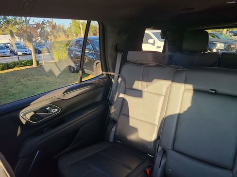 Used 2022 Chevrolet Tahoe RST image 4