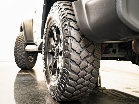 Used 2022 Jeep Wrangler Willys image 38