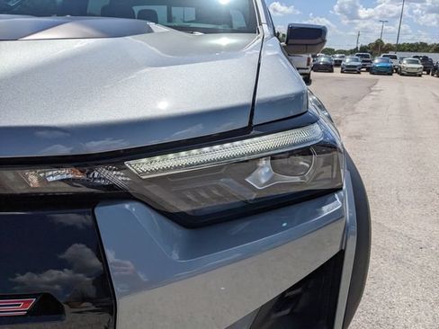 Used 2024 Chevrolet Colorado ZR2 w/ ZR2 Convenience Package III AWD/4WD image 9