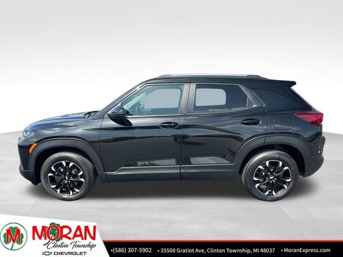 Certified 2023 Chevrolet TrailBlazer LT w/ Convenience Package FWD image 3