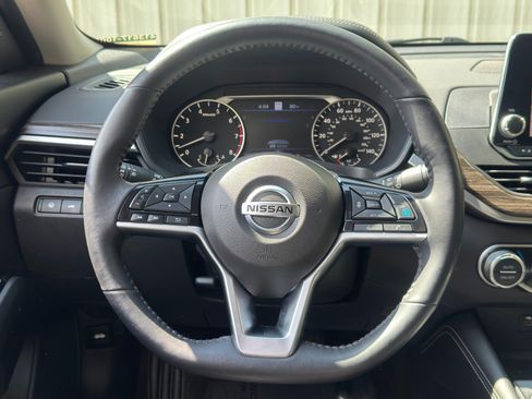 Used 2021 Nissan Altima 2.5 SL FWD image 19