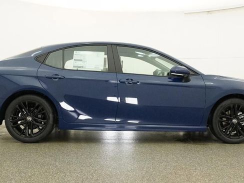 New 2026 Toyota Camry SE FWD image 27