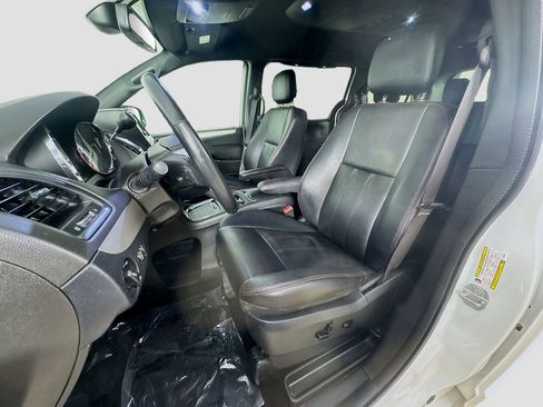 Used 2018 Dodge Grand Caravan GT FWD image 27
