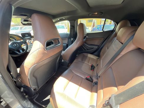 Used 2016 Mercedes-Benz GLA 250 4MATIC image 11